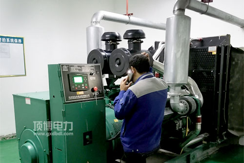 購(gòu)買柴油發(fā)電機(jī)組要不要配套ATS自動(dòng)轉(zhuǎn)換開(kāi)關(guān)柜?