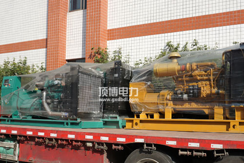 柴油發(fā)電機(jī)組蓄電池上白色粉末是什么?怎么產(chǎn)生的?