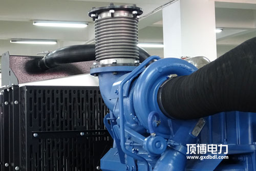 購買柴油發(fā)電機組為什么要選品牌發(fā)動機OEM認(rèn)證廠家